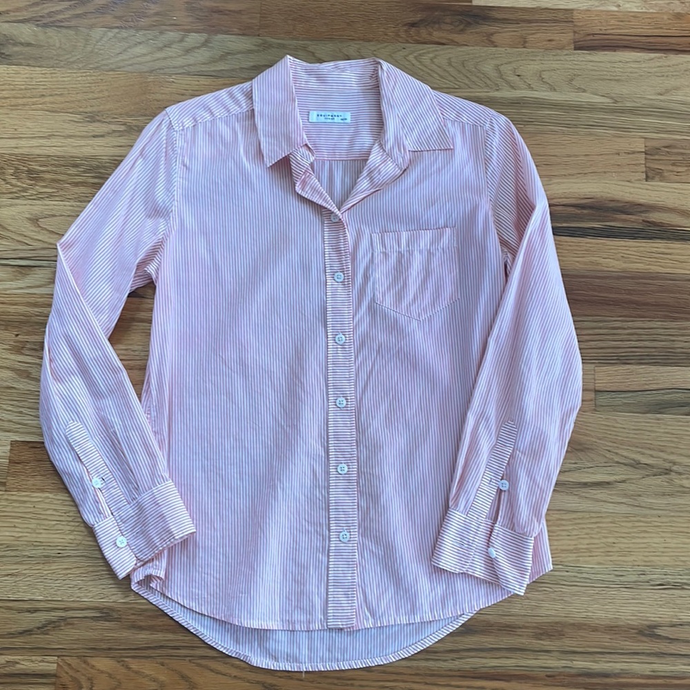 Equipment cotton button down